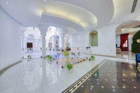 8 bedrooms Villa in Sector E, UAE No. 198256 14