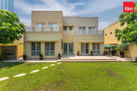 5 bedrooms Villa in Dubai, UAE No. 186299