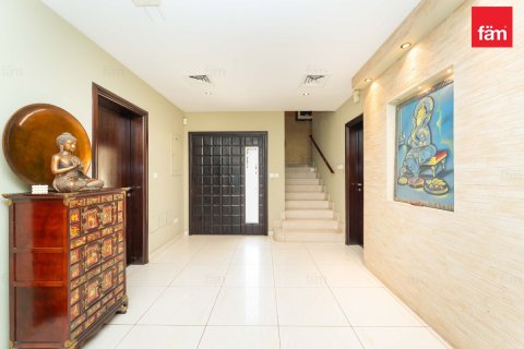 5 bedrooms Villa in Dubai, UAE No. 186299 10