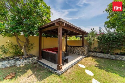 5 bedrooms Villa in Dubai, UAE No. 186299 5