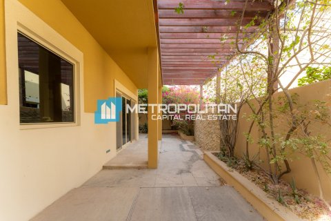 Villa de 3 dormitorios en Al Raha Gardens, UAE No. 119370 8