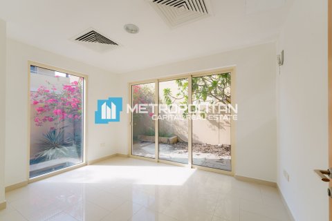 Villa de 3 dormitorios en Al Raha Gardens, UAE No. 119370 3