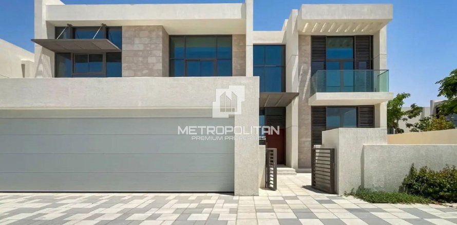Villa de 5 chambres à District One, UAE No. 129701