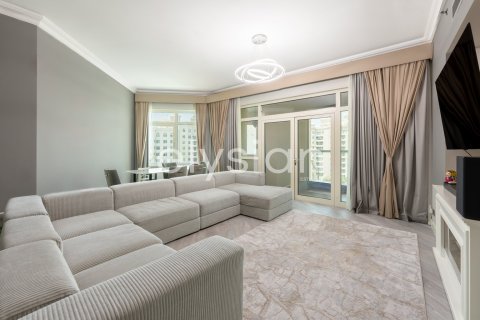 Квартира с 3 спальнями в Shoreline Apartments, ОАЭ №64923