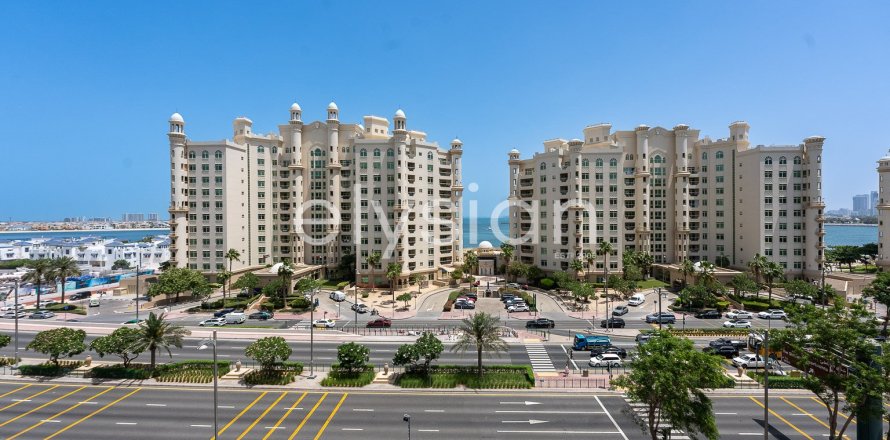 Appartement de 3 chambres à Shoreline Apartments, UAE No. 64924