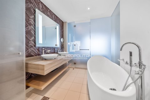 Apartment de 3 dormitorios en DAMAC Towers by Paramount, UAE No. 128669 14