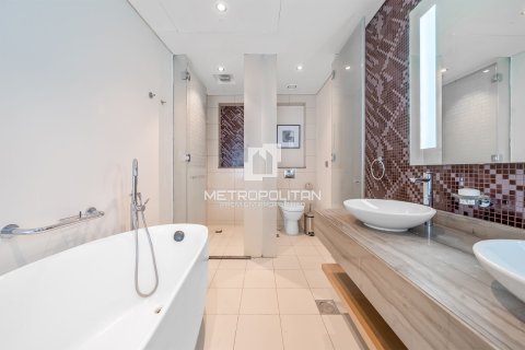 Apartment de 3 dormitorios en DAMAC Towers by Paramount, UAE No. 128669 13