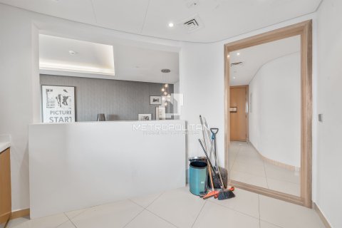 Apartment de 3 dormitorios en DAMAC Towers by Paramount, UAE No. 128669 8