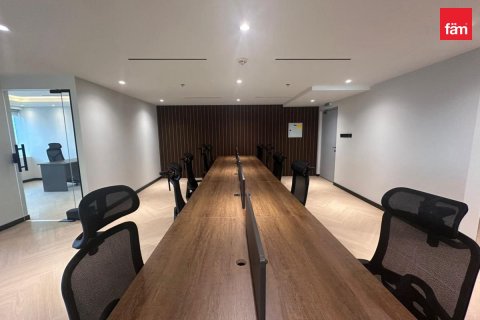 108.7m² Office in Dubai, UAE No. 173335