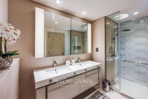 2 bedrooms Apartment in EMAAR Beachfront, UAE No. 36109 16