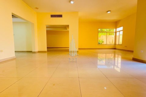 Villa de 5 chambres à Muroor Area, UAE No. 77339