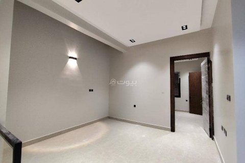 Villa de 6 dormitorios en Riyadh, Saudi Arabia No. 59990 11