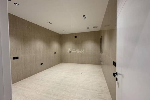 Villa de 4 chambres à Khobar, Saudi Arabia No. 59986 8