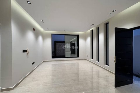 Villa de 4 chambres à Khobar, Saudi Arabia No. 59986 12