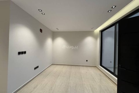 Villa de 4 chambres à Khobar, Saudi Arabia No. 59986 5