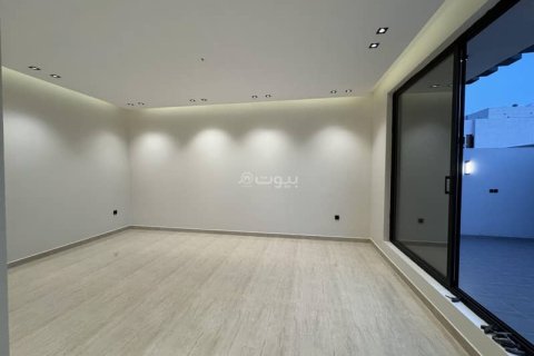 Villa de 4 chambres à Khobar, Saudi Arabia No. 59986 7