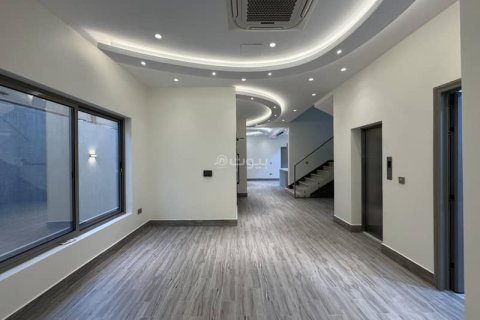 4 bedrooms Villa in Khobar, Saudi Arabia No. 59985