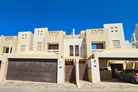 6 bedrooms Villa in Bawshar, Oman No. 53631