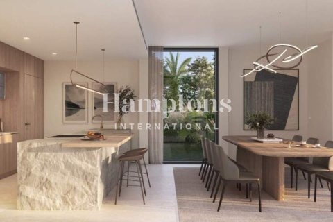 5 bedrooms Villa in Dubai Land, UAE No. 187293