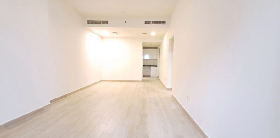 2 bedrooms Apartment in Dubai, UAE No. 186257