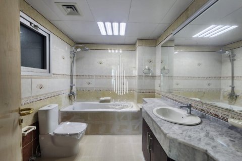 Appartement de 4 chambres à Corniche Road, UAE No. 24769 17