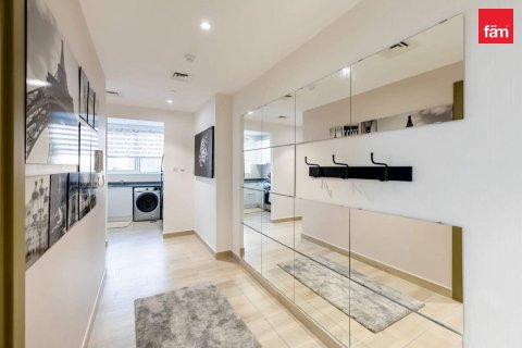 Apartment de 2 dormitorios en Dubai, UAE No. 168442 4