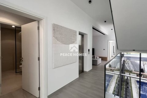 Вилла с 4 спальнями в Tilal City, ОАЭ №14967 9