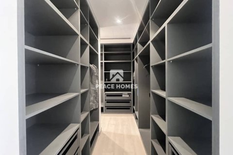 Вилла с 4 спальнями в Tilal City, ОАЭ №14967 18