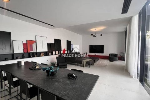 Вилла с 4 спальнями в Tilal City, ОАЭ №14967 7