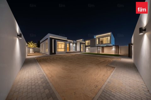 4 bedrooms Villa in Al Barsha, UAE No. 203583