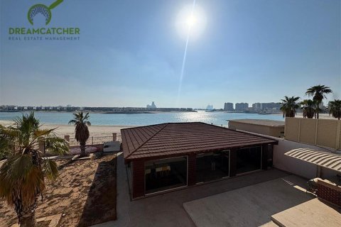 Villa de 5 dormitorios en Al Hamra Village, UAE No. 75674