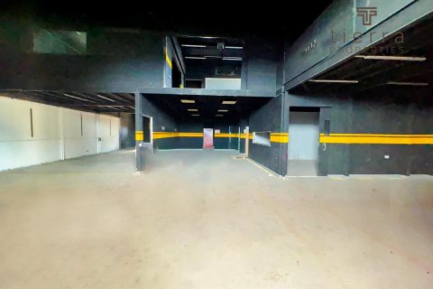 464.5m² Warehouse in Al Quoz, UAE No. 47664