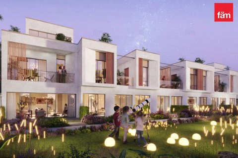 4 bedrooms Villa in Dubai, UAE No. 144543