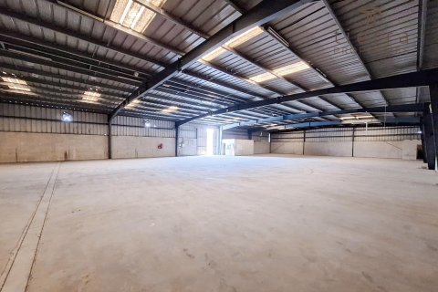 1347.1مربع، مستودع في Ras Al Khor Industrial, الإمارات العربية المتحدة رقم 22587