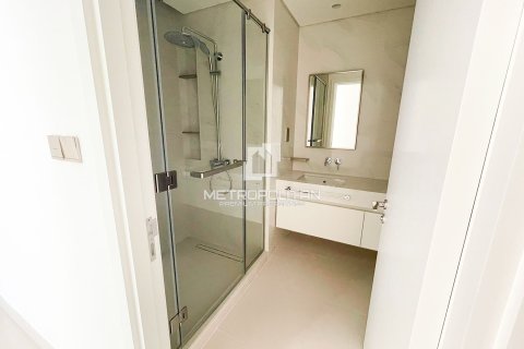 Appartement de 3 chambres à EMAAR Beachfront, UAE No. 129745 18