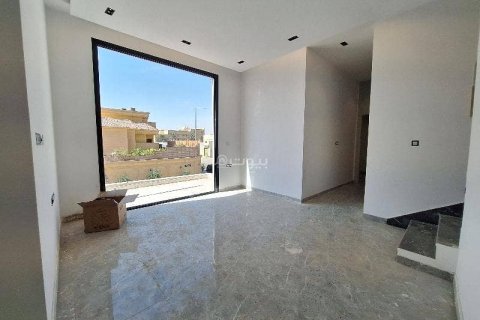 Villa de 5 chambres à Riyadh, Saudi Arabia No. 60227 16