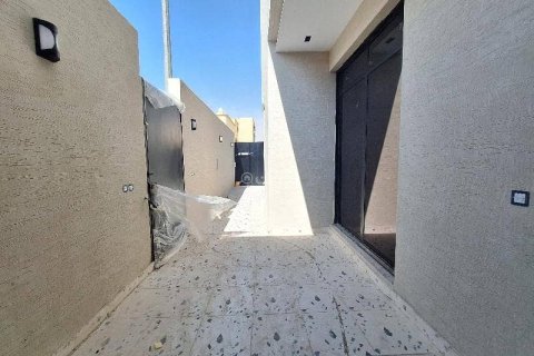 Villa de 5 chambres à Riyadh, Saudi Arabia No. 60227 11