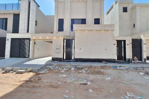 3 bedrooms Villa in Riyadh, Saudi Arabia No. 60228