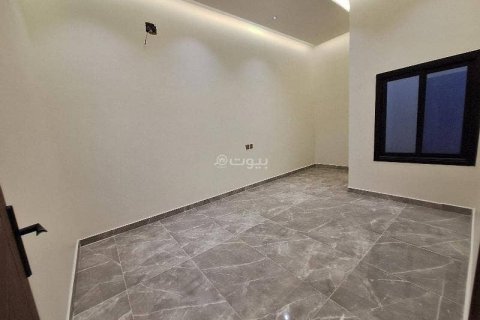 3 bedrooms Villa in Riyadh, Saudi Arabia No. 60228 12