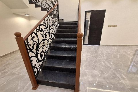 3 bedrooms Villa in Riyadh, Saudi Arabia No. 60228 13