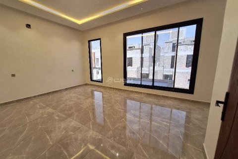 3 bedrooms Villa in Riyadh, Saudi Arabia No. 60228 14