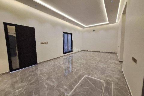 3 bedrooms Villa in Riyadh, Saudi Arabia No. 60228 8
