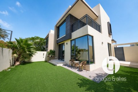 4 bedrooms Villa in Dubai Hills Estate, UAE No. 203362