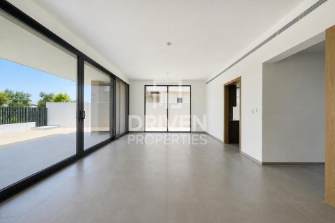 4 bedrooms Villa in Jebel Ali, UAE No. 202830