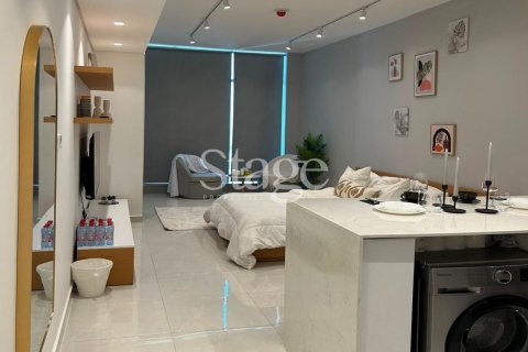 Studio Apartment in Dubai Land, UAE No. 203214