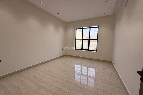Villa de 5 dormitorios en Riyadh, Saudi Arabia No. 67350 11