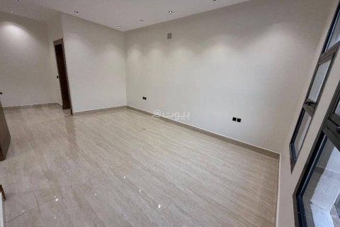 Villa de 5 dormitorios en Riyadh, Saudi Arabia No. 67350 10
