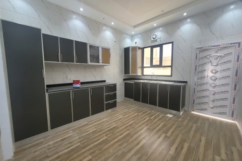 4 bedrooms Villa in Muscat, Oman No. 62454 4