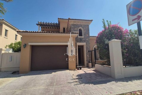 4 bedrooms Villa on the Saadiyat Island, UAE No. 41635 3