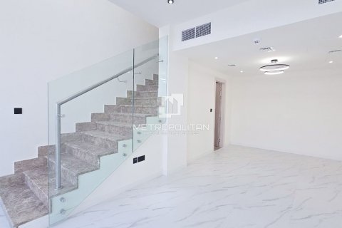 Townhouse de 2 chambres à Rukan, UAE No. 130356 5